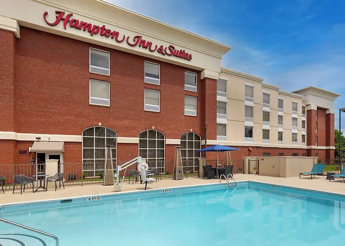 Hampton Inn & Suites